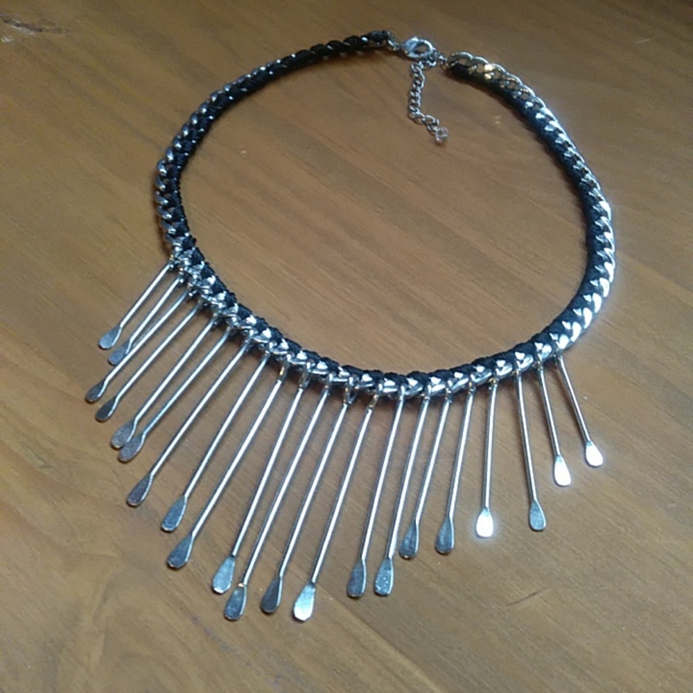 Vintage black/silver tone chain necklace